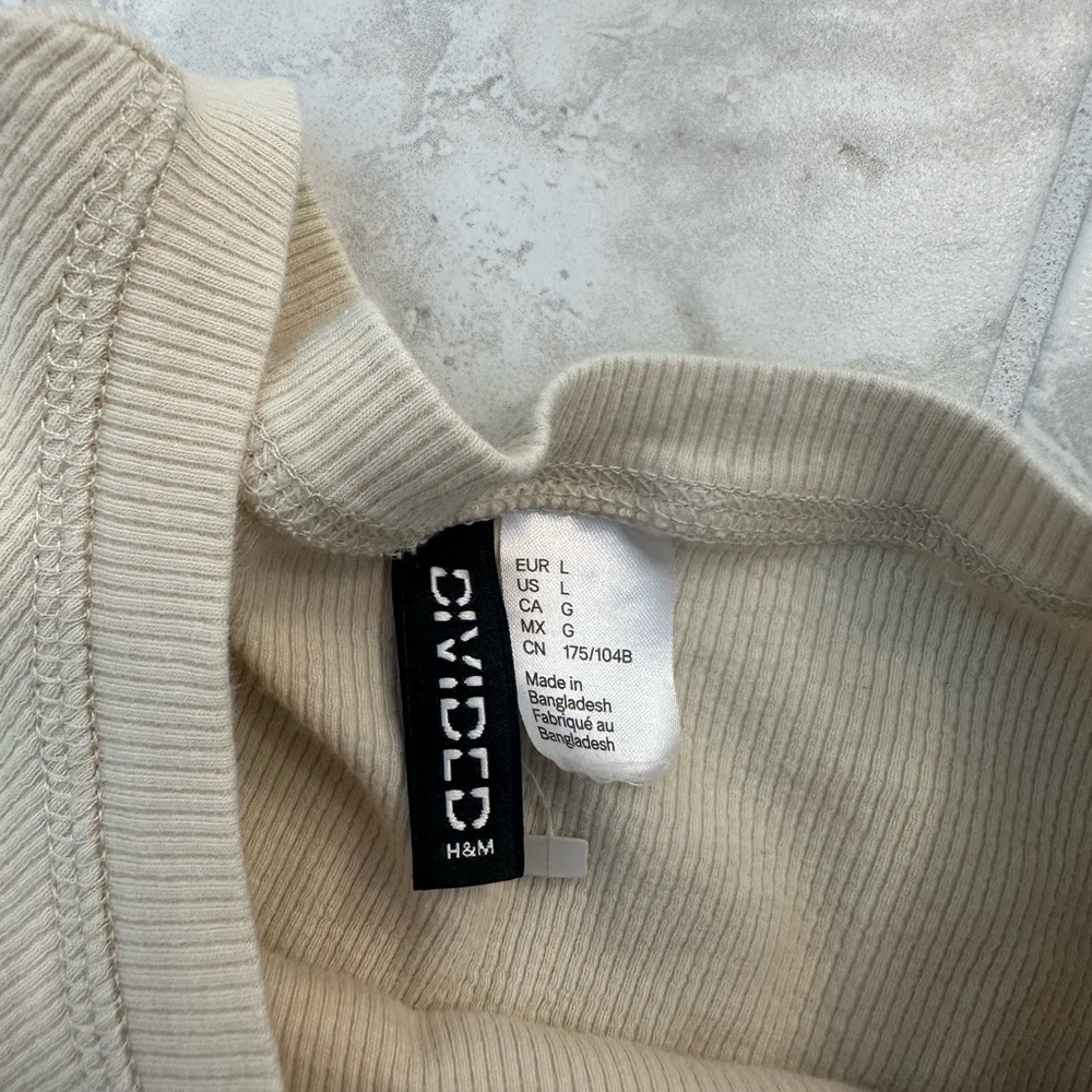 H&M Cream Ribbed Top - Picture 3 of 3